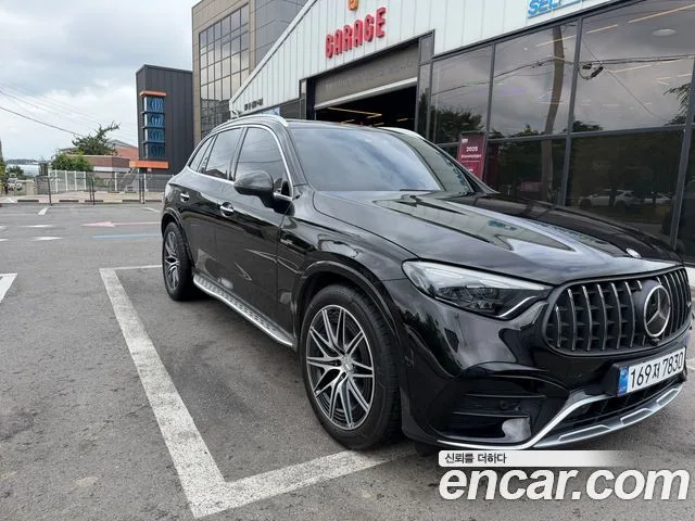 2025 Mercedes-Benz GLC-Class