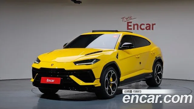 2024 Lamborghini Urus