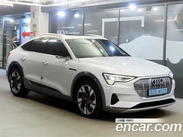 2022 Audi e-tron