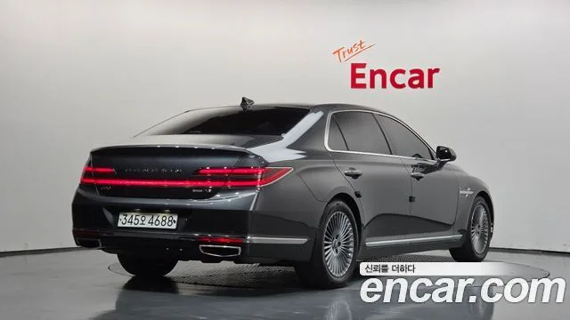 2019 Genesis G90