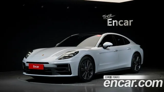 2025 Porsche Panamera