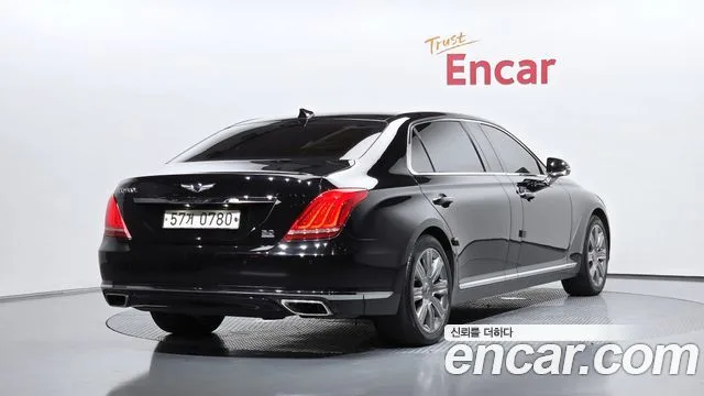 2016 Genesis EQ900, foto 2