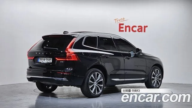 2022 Volvo XC60, foto 2