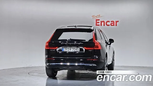 2022 Volvo XC60, foto 4