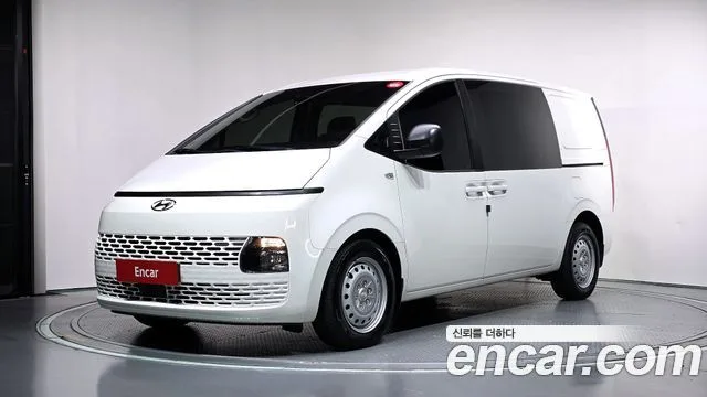 2023 Hyundai Staria