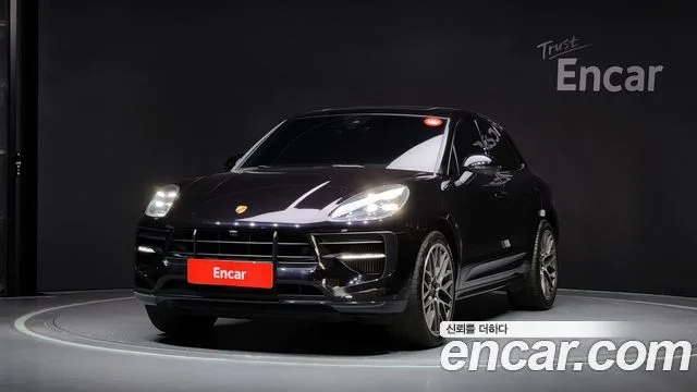 2021 Porsche Macan