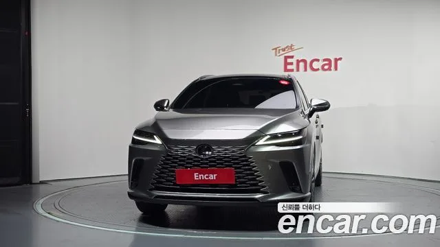 2026 Lexus RX, foto 3