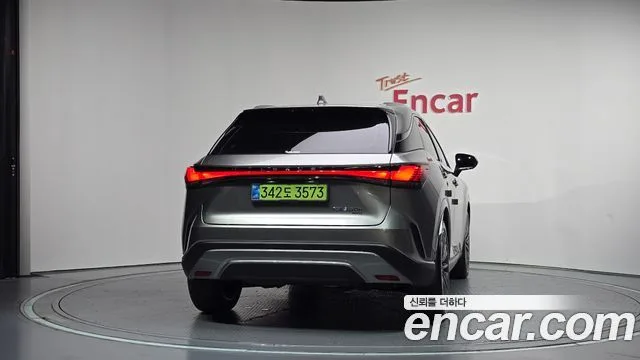 2026 Lexus RX, foto 4