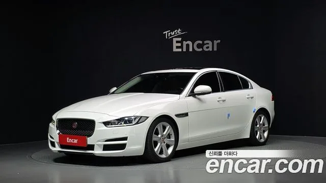 2019 Jaguar XE