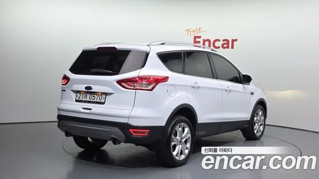 2016 Ford Kuga, foto 2