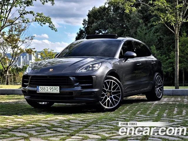 2021 Porsche Macan