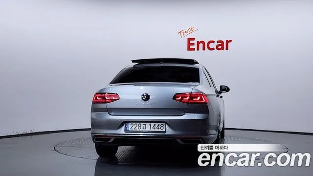 2022 Volkswagen Passat, foto 4