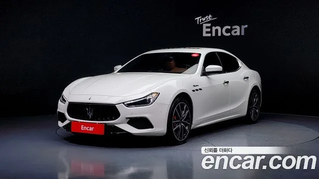 2022 Maserati Ghibli
