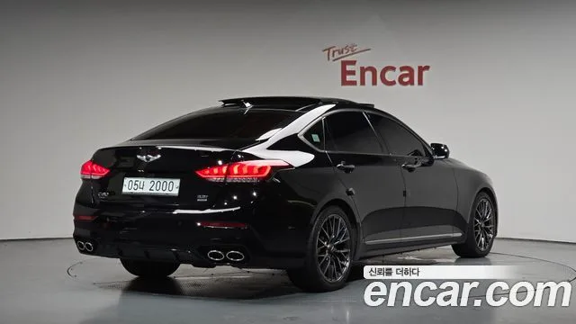 2017 Genesis G80