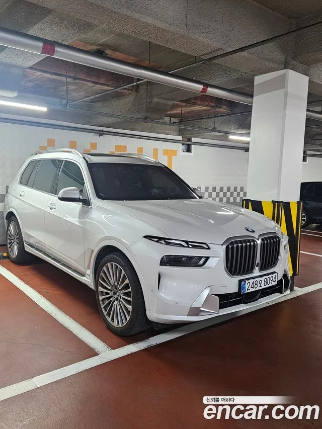 2024 BMW X7