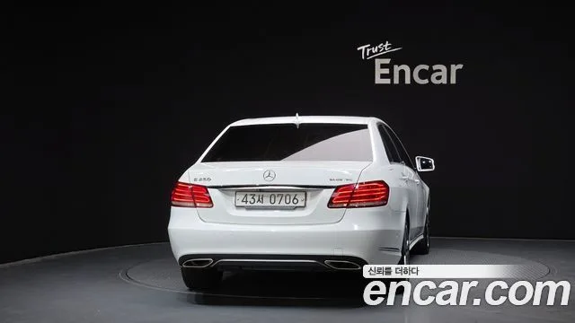 2016 Mercedes-Benz E-Class, foto 4