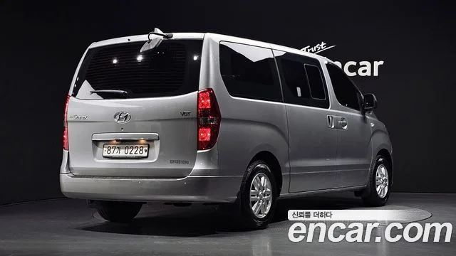 2019 Hyundai Starex