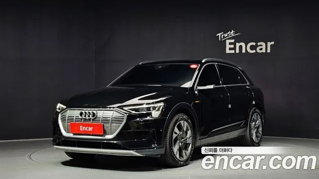 2022 Audi e-tron