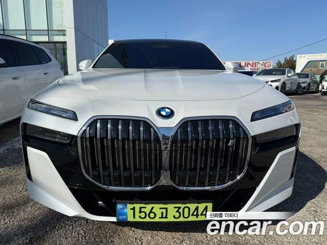 2026 BMW i7