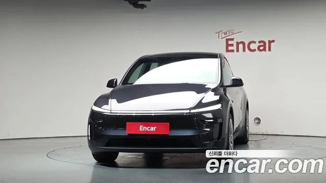 2026 Tesla Model Y, foto 2