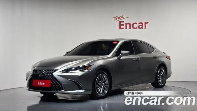 2023 Lexus ES
