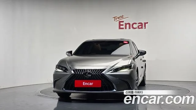 2023 Lexus ES, foto 3