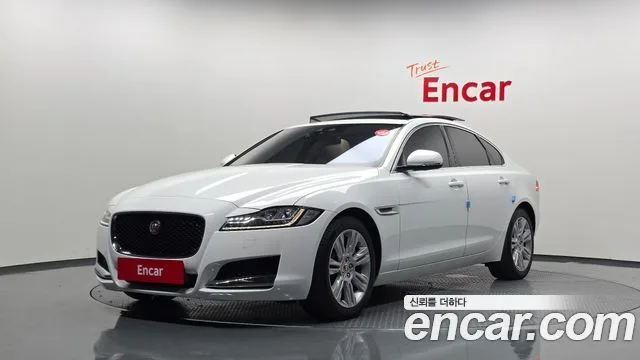 2017 Jaguar XF