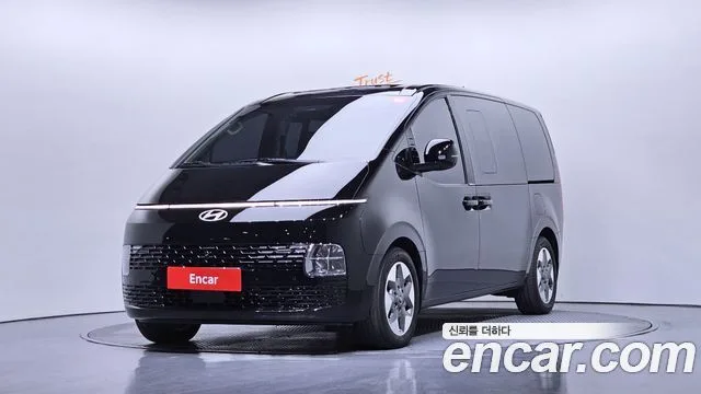 2025 Hyundai Staria