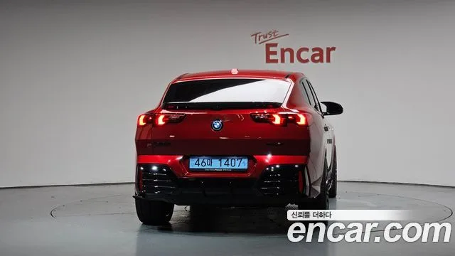 2024 BMW iX2, foto 3