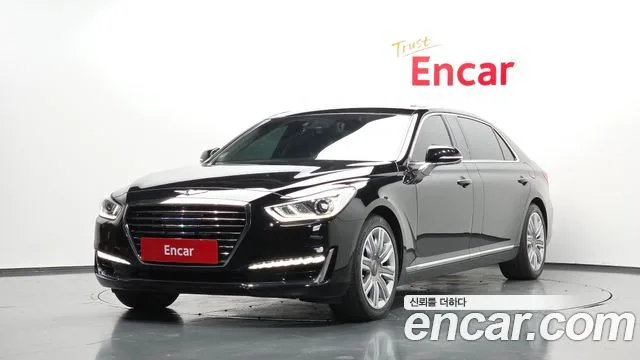 2016 Genesis EQ900