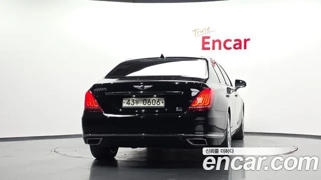 2016 Genesis EQ900, foto 4