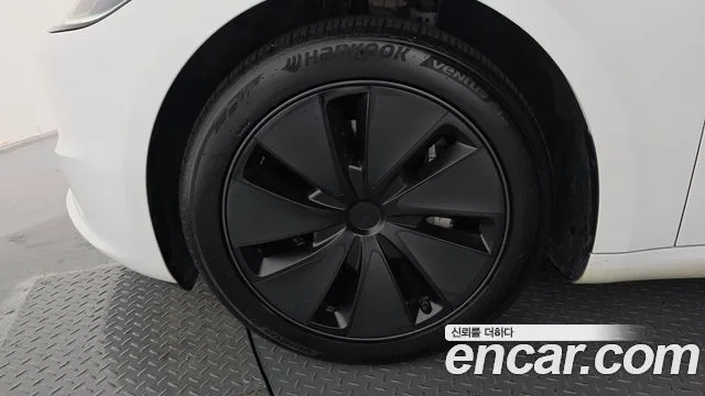 2024 Tesla Model 3, foto 4