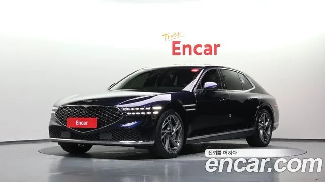 2023 Genesis G90