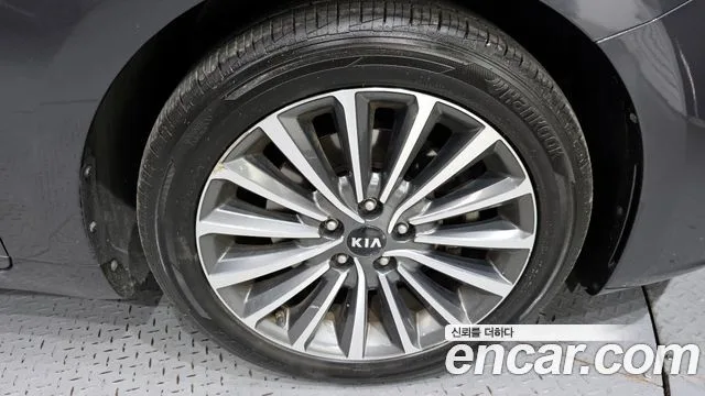 2017 Kia K7, foto 4