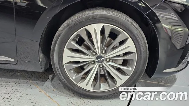2022 Kia K8, foto 4