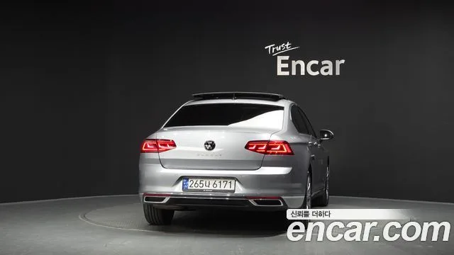 2022 Volkswagen Passat, foto 4
