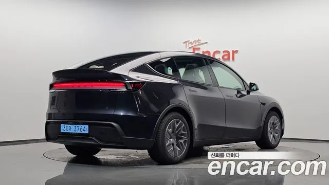 2026 Tesla Model Y