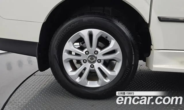 2017 KG Mobility Korando, foto 4