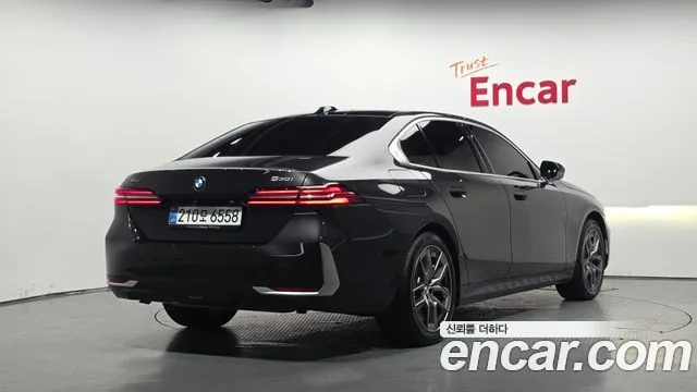 2025 BMW 5-Series