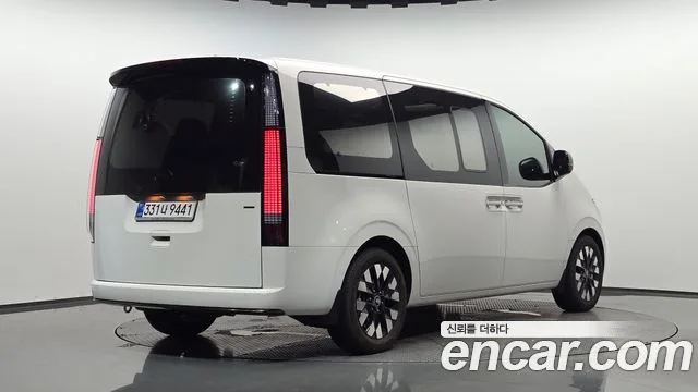2025 Hyundai Staria