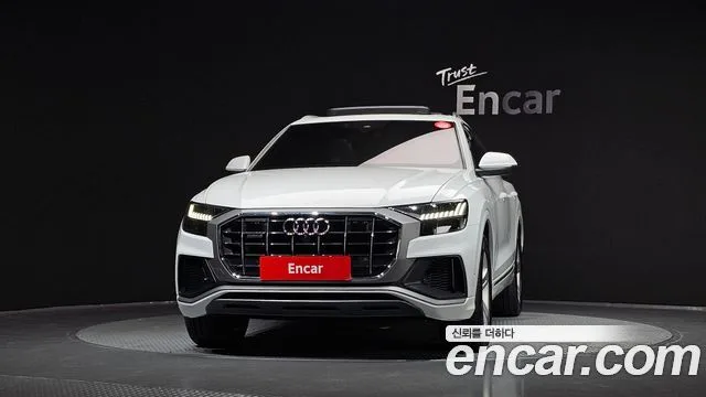 2020 Audi Q8, foto 3