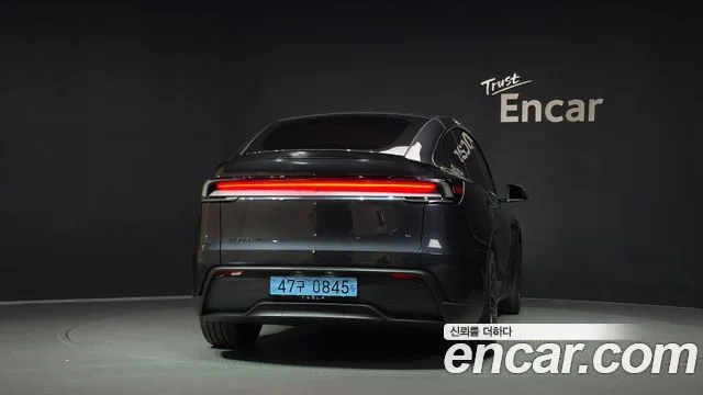2026 Tesla Model Y, foto 4
