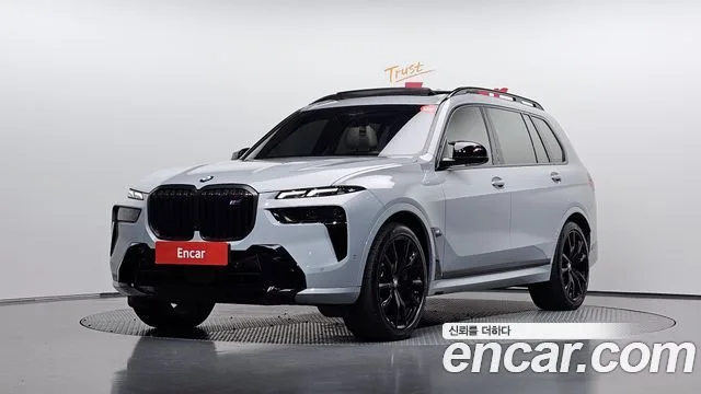 2025 BMW X7