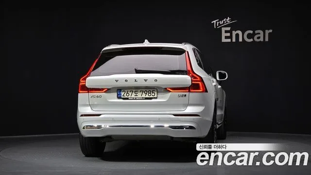 2022 Volvo XC60, foto 4