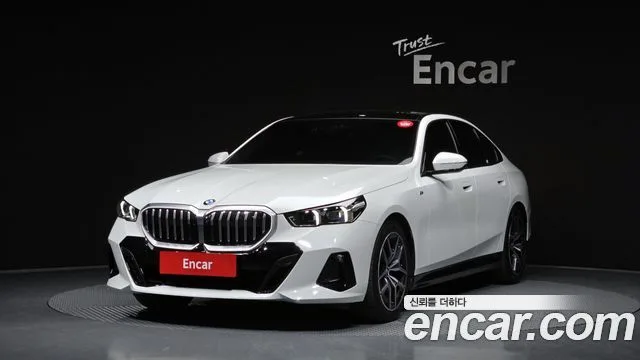 2025 BMW 5-Series