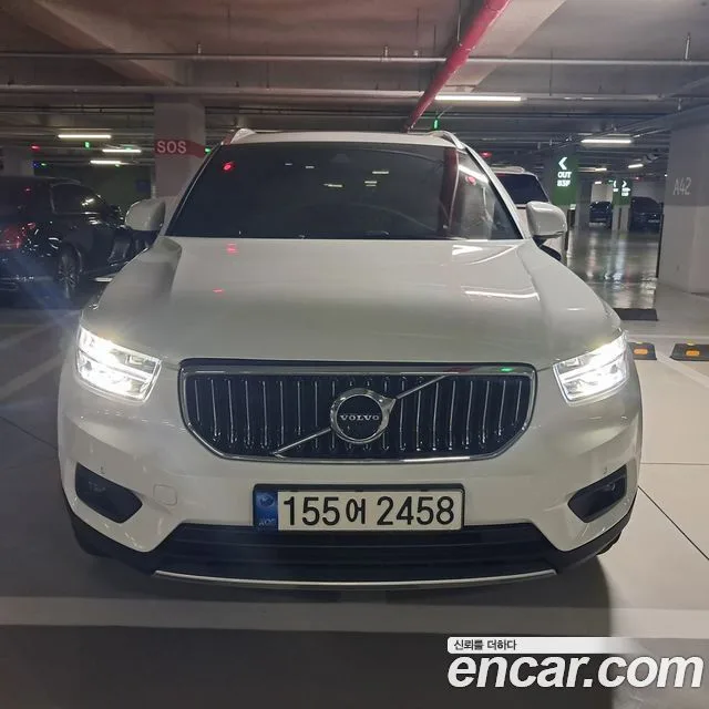 2022 Volvo XC40