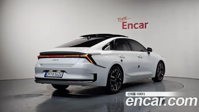 2025 Kia K8