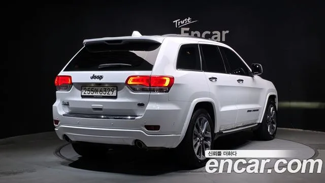 2017 Jeep Cherokee, foto 2
