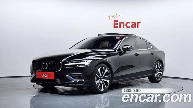 2025 Volvo S60