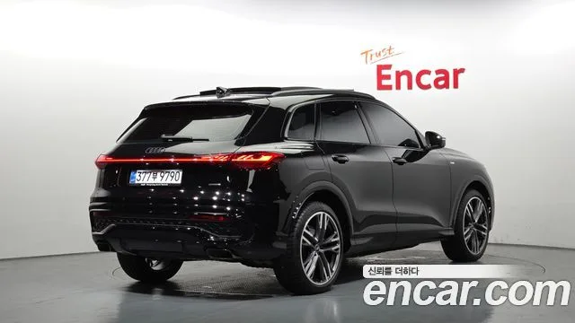 2025 Audi Q5, foto 2